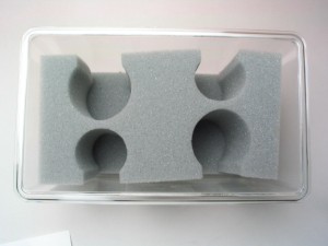 同時に4頭のサナギを入れて羽化させることが可能